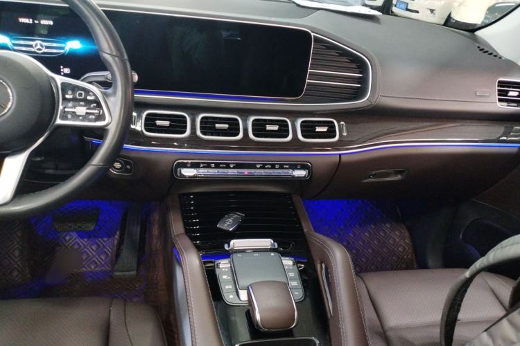 Used Mercedes-Benz GLE 2022 GLE 350 4MATIC Dynamic Edition Audio And AC Panel