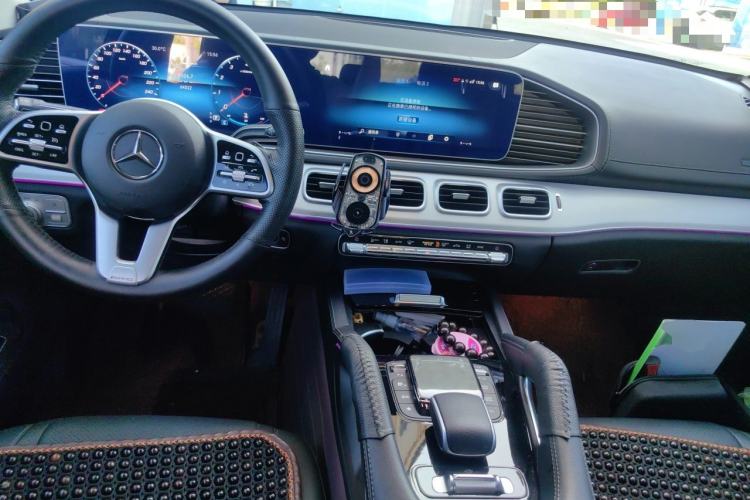 Used Mercedes-Benz GLE 2022 Restyled GLE 350 4MATIC Coupe SUV Fashion Version Center Console