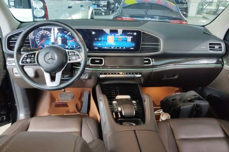 Used Mercedes-Benz GLE 2022 Refreshed GLE 350 4MATIC Dynamic Edition Center Console