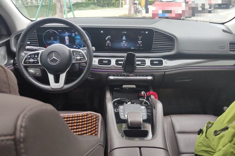 Used Mercedes-Benz GLE 2022 Facelifted GLE 350 4MATIC Fashion Edition Center Console