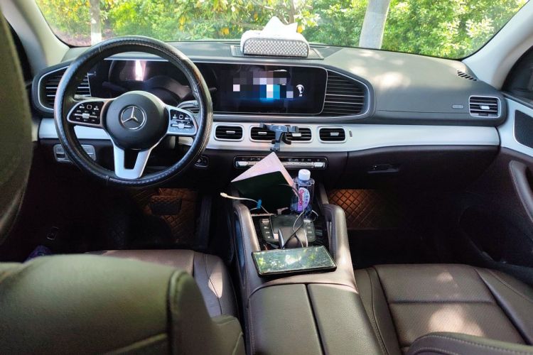 Used Mercedes-Benz GLE 2022 Refreshed GLE 350 4MATIC Dynamic Edition Center Console