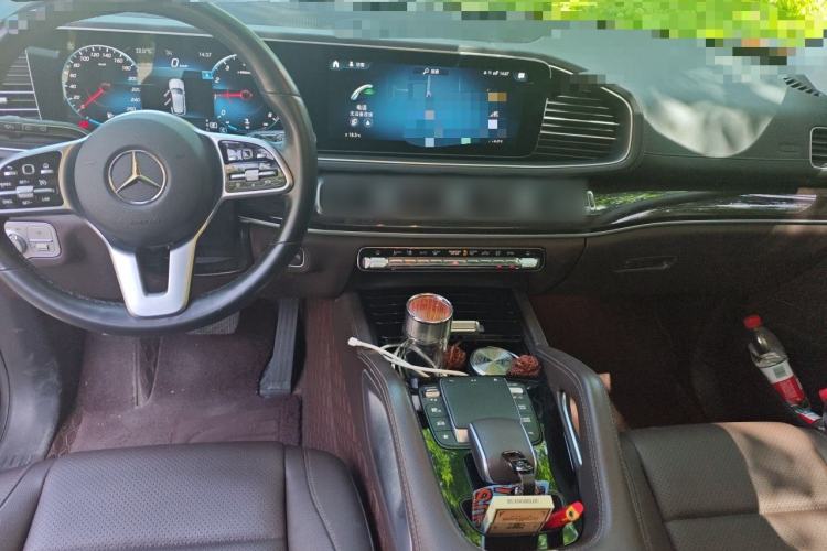 Used Mercedes-Benz GLE 2022 Facelifted GLE 350 4MATIC Fashion Edition Center Console