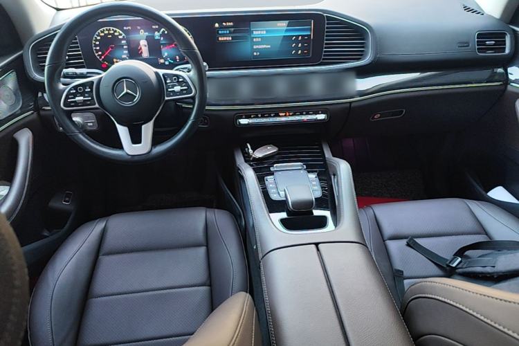 Used Mercedes-Benz GLE 2022 Facelifted GLE 350 4MATIC Fashion Edition Center Console
