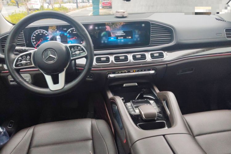 Used Mercedes-Benz GLE 2022 GLE 350 4MATIC Dynamic Edition Center Console