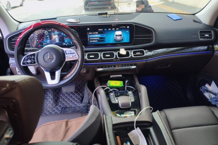 Used Mercedes-Benz GLE 2022 Facelifted GLE 350 4MATIC Fashion Edition Center Console