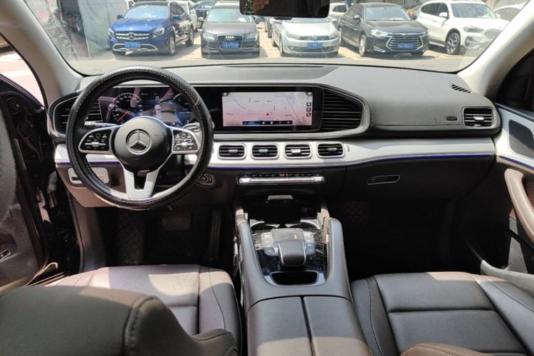 Used Mercedes-Benz GLE 2022 Refreshed GLE 350 4MATIC Dynamic Edition Center Console