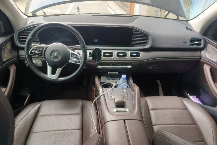 Used Mercedes-Benz GLE 2022 Refreshed GLE 450 4MATIC Luxury Edition Center Console