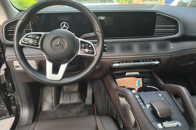 Used Mercedes-Benz GLE 2022 GLE 450 4MATIC Luxury Model Center Console