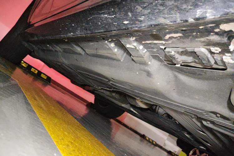 Used Mercedes-Benz GLE  Chassis Front Right