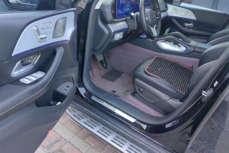 Used Mercedes-Benz GLE 2022 Restyled GLE 350 4MATIC Coupe SUV Fashion Version Driver Seat