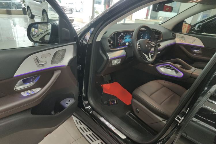 Used Mercedes-Benz GLE 2022 Refreshed GLE 350 4MATIC Dynamic Edition Driver Seat