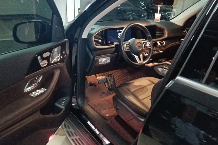 Used Mercedes-Benz GLE 2022 Facelifted GLE 350 4MATIC Fashion Edition Driver Seat