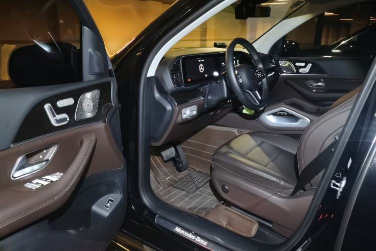 Used Mercedes-Benz GLE 2022 GLE 350 4MATIC Stylish Model Driver Seat