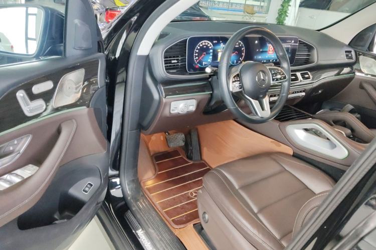 Used Mercedes-Benz GLE 2022 Refreshed GLE 350 4MATIC Dynamic Edition Driver Seat