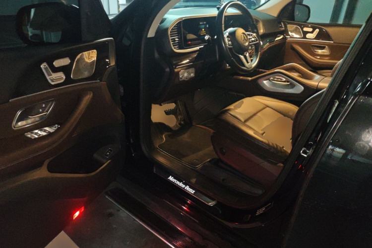 Used Mercedes-Benz GLE 2022 Facelifted GLE 350 4MATIC Fashion Edition Driver Seat