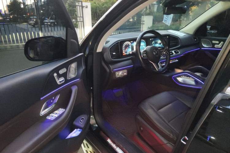 Used Mercedes-Benz GLE 2022 Refreshed GLE 450 4MATIC Luxury Edition Driver Seat