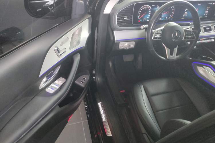 Used Mercedes-Benz GLE 2022 GLE 350 4MATIC Coupe SUV Fashion Model Driver Seat