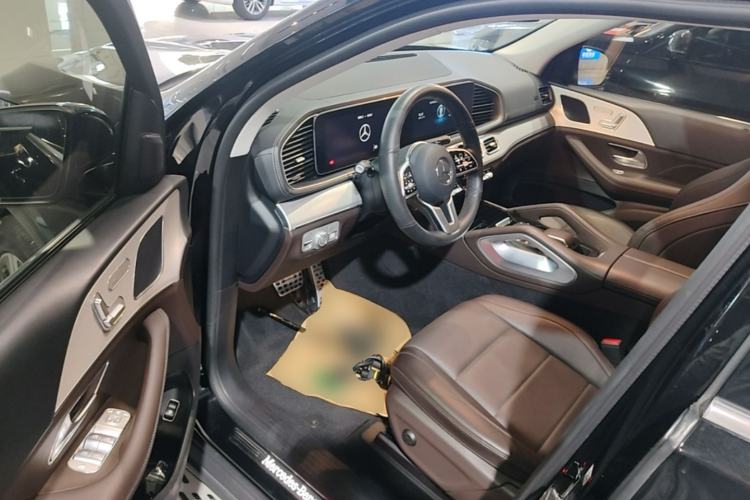 Used Mercedes-Benz GLE 2022 Refreshed GLE 350 4MATIC Dynamic Edition Driver Seat