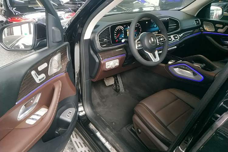 Used Mercedes-Benz GLE 2022 GLE 350 4MATIC Dynamic Edition Driver Seat