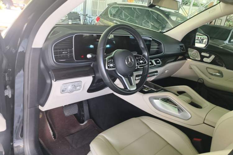 Used Mercedes-Benz GLE 2022 GLE 350 4MATIC Stylish Model Driver Seat