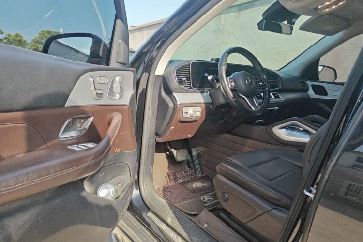 Used Mercedes-Benz GLE 2022 Refreshed GLE 350 4MATIC Dynamic Edition Driver Seat