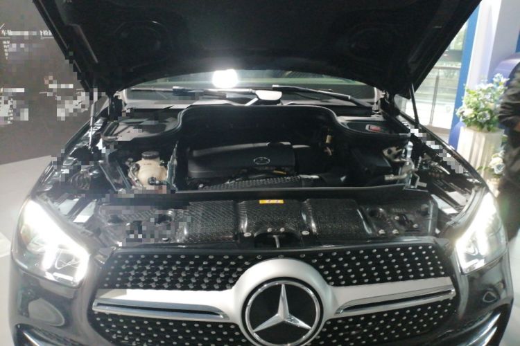 Used Mercedes-Benz GLE 2022 GLE 350 4MATIC Stylish Model Engine Bay