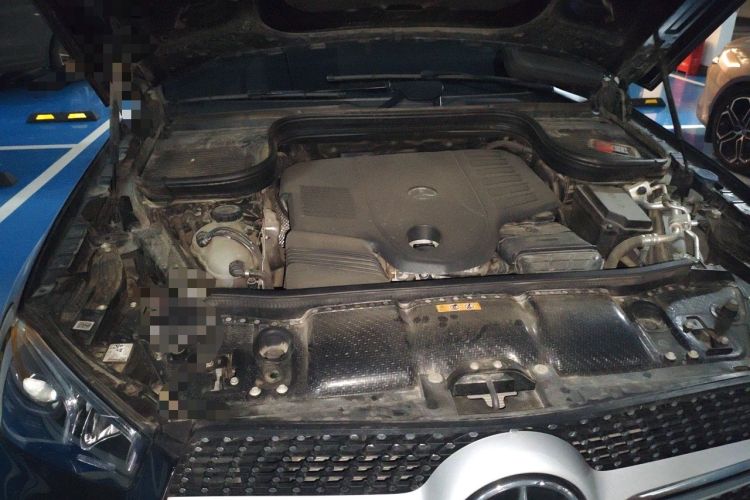 Used Mercedes-Benz GLE 2022 Refreshed GLE 450 4MATIC Stylish Edition Engine Bay