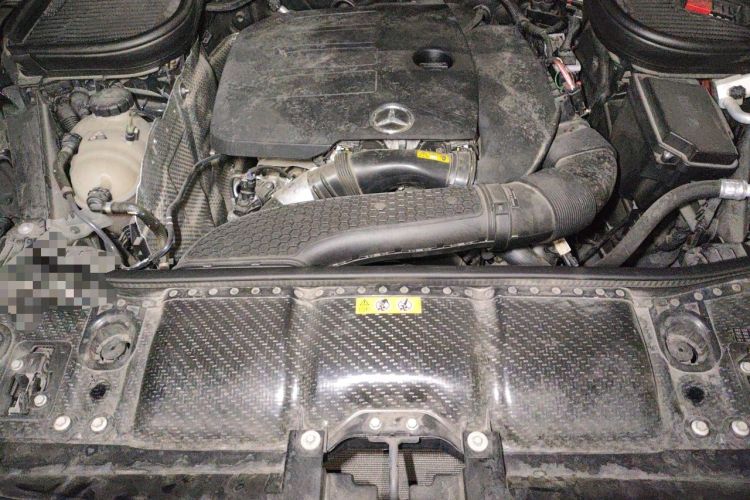 Used Mercedes-Benz GLE  Engine Bay