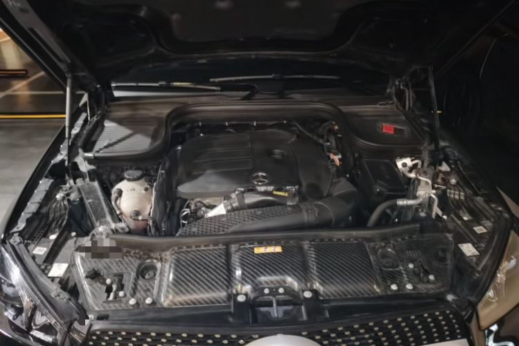 Used Mercedes-Benz GLE 2022 GLE 350 4MATIC Stylish Model Engine Bay