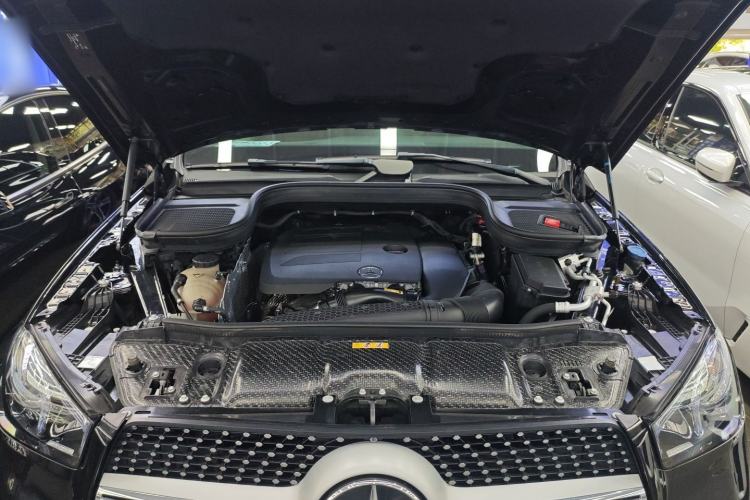Used Mercedes-Benz GLE 2022 GLE 350 4MATIC Stylish Model Engine Bay
