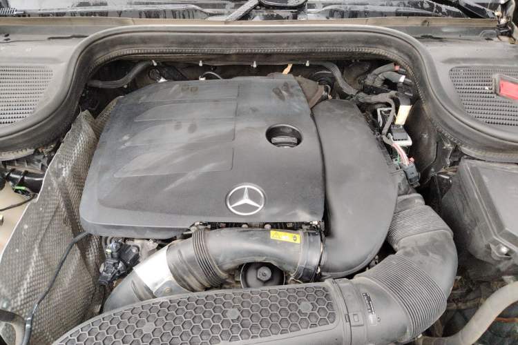 Used Mercedes-Benz GLE 2022 Facelifted GLE 350 4MATIC Fashion Edition Engine Bay