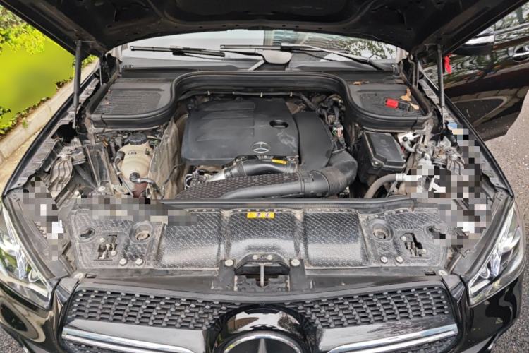 Used Mercedes-Benz GLE 2022 GLE 350 4MATIC Coupe SUV Luxury Model Engine Bay