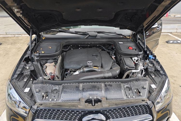 Used Mercedes-Benz GLE 2022 Restyled GLE 350 4MATIC Coupe SUV Fashion Version Engine Bay