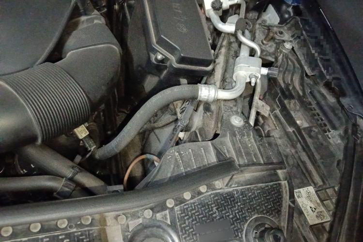 Used Mercedes-Benz GLE 2022 GLE 350 4MATIC Stylish Model Engine Bay Left