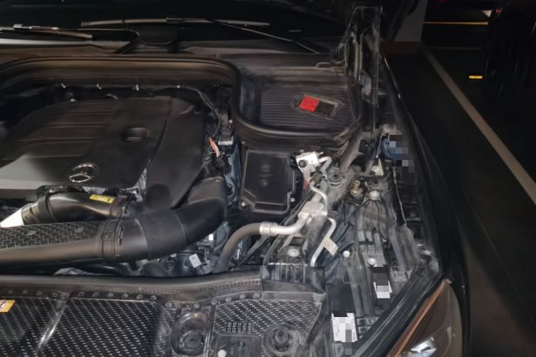 Used Mercedes-Benz GLE 2022 GLE 350 4MATIC Stylish Model Engine Bay Left