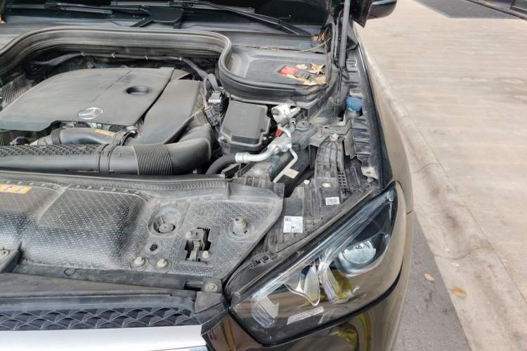 Used Mercedes-Benz GLE 2022 GLE 350 4MATIC Stylish Model Engine Bay Left