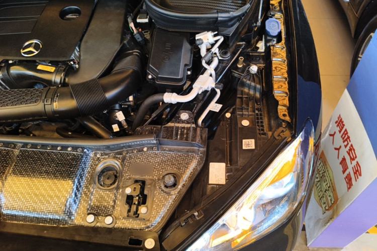 Used Mercedes-Benz GLE 2022 Facelifted GLE 350 4MATIC Fashion Edition Engine Bay Left