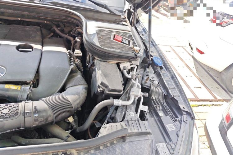 Used Mercedes-Benz GLE 2022 GLE 350 4MATIC Stylish Model Engine Bay Left