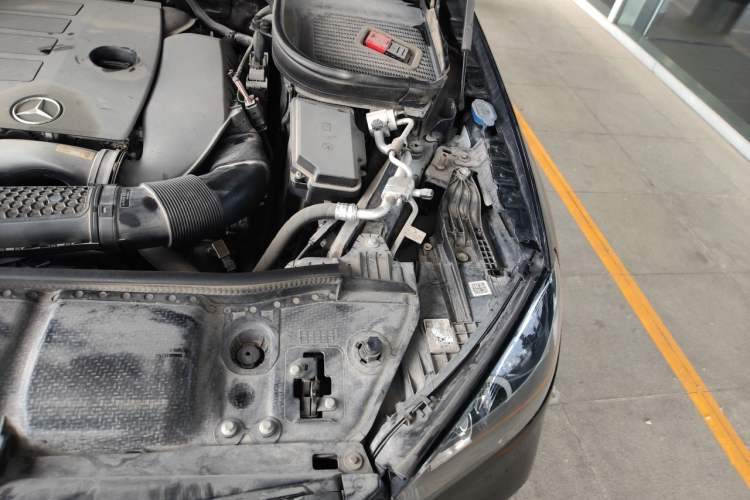 Used Mercedes-Benz GLE 2022 GLE 350 4MATIC Stylish Model Engine Bay Left