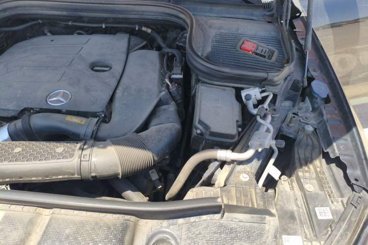 Used Mercedes-Benz GLE 2022 GLE 350 4MATIC Stylish Model Engine Bay Left
