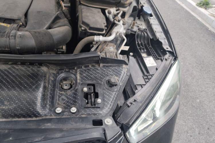 Used Mercedes-Benz GLE 2022 GLE 350 4MATIC Dynamic Edition Engine Bay Left