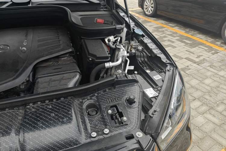 Used Mercedes-Benz GLE 2022 Refreshed GLE 450 4MATIC Stylish Edition Engine Bay Left