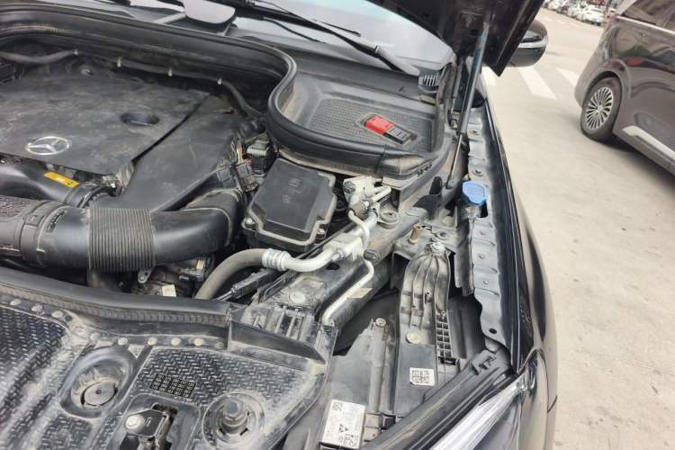 Used Mercedes-Benz GLE 2022 Facelifted GLE 350 4MATIC Fashion Edition Engine Bay Left