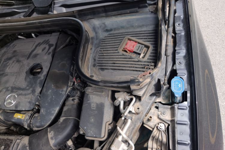 Used Mercedes-Benz GLE 2022 GLE 350 4MATIC Stylish Model Engine Bay Left