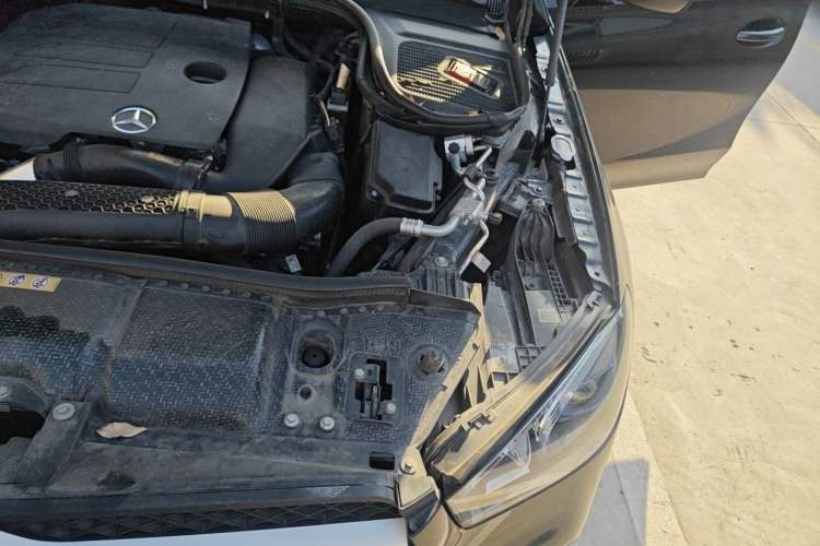 Used Mercedes-Benz GLE 2022 Refreshed GLE 350 4MATIC Dynamic Edition Engine Bay Left
