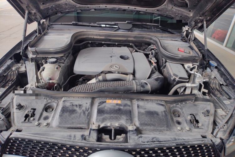 Used Mercedes-Benz GLE 2022 GLE 350 4MATIC Stylish Model Engine Bay