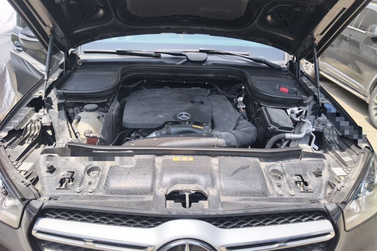 Used Mercedes-Benz GLE 2022 GLE 350 4MATIC Stylish Model Engine Bay