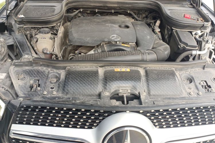 Used Mercedes-Benz GLE 2022 GLE 350 4MATIC Stylish Model Engine Bay
