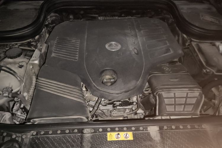 Used Mercedes-Benz GLE 2022 GLE 450 4MATIC Luxury Model Engine Bay