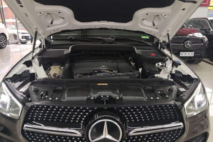 Used Mercedes-Benz GLE 2022 Refreshed GLE 350 4MATIC Coupe SUV Luxury Edition Engine Bay